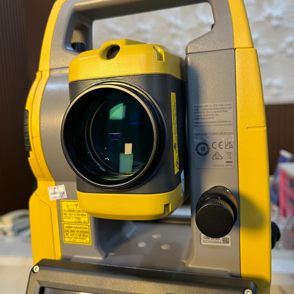 Total Station Topcon OS-201 – Presisi Tinggi untuk Profesional Surveyor - Gambar 3