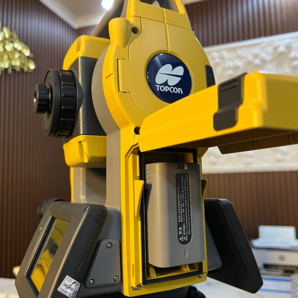 Total Station Topcon OS-201 – Presisi Tinggi untuk Profesional Surveyor - Gambar 4