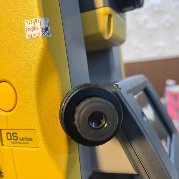 Total Station Topcon OS-201 – Presisi Tinggi untuk Profesional Surveyor - Gambar 6